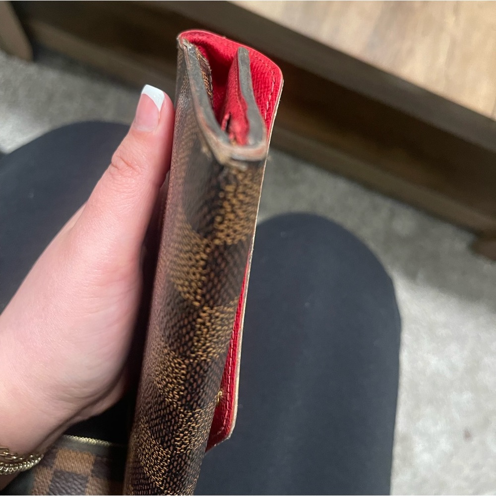 Authentic Louis Vuitton Sarah Wallet - Picture 2 of 8